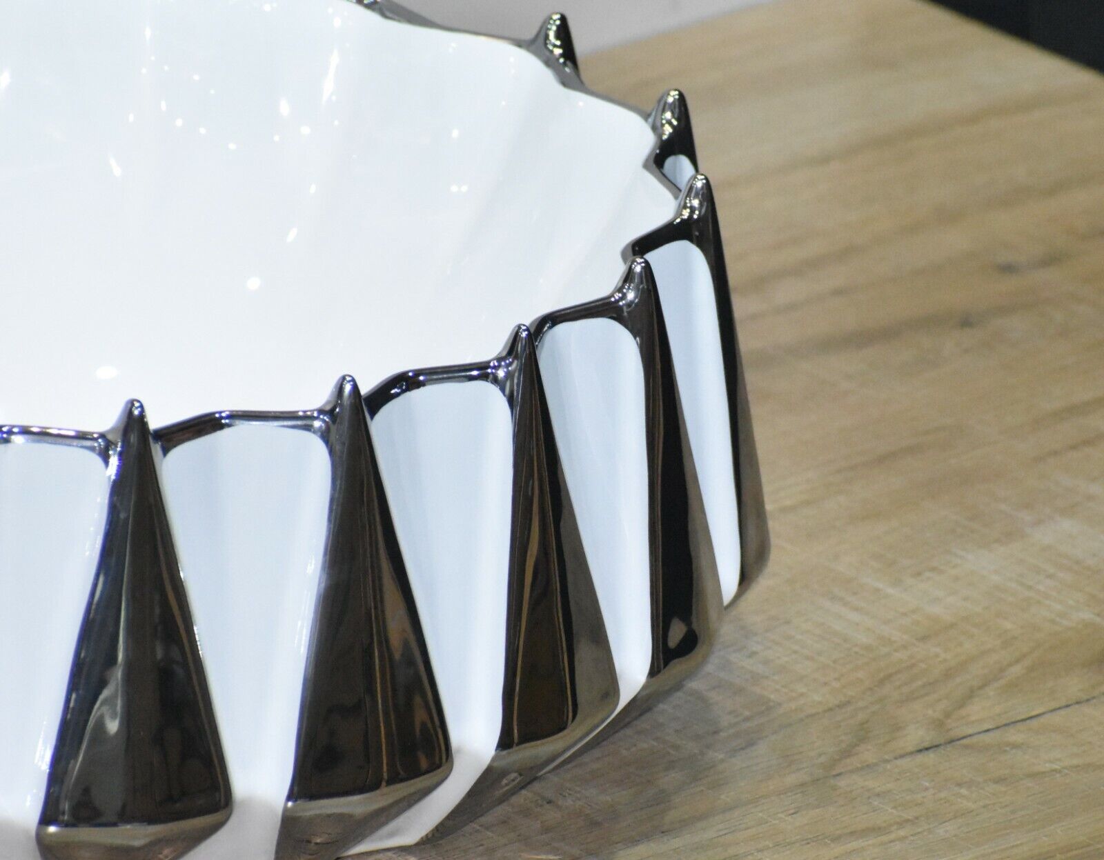 InArt Ceramic Oval Shape Above Counter Top Wash Basin Bathroom Porcelain Vessel Sink Bowl For Lavatory/Bathroom 42 x 38 x 18 Cm (Silver) - InArt-Studio-USA